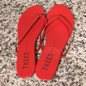 Like new TKEES flip flops